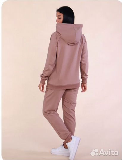 Костюм спортивный