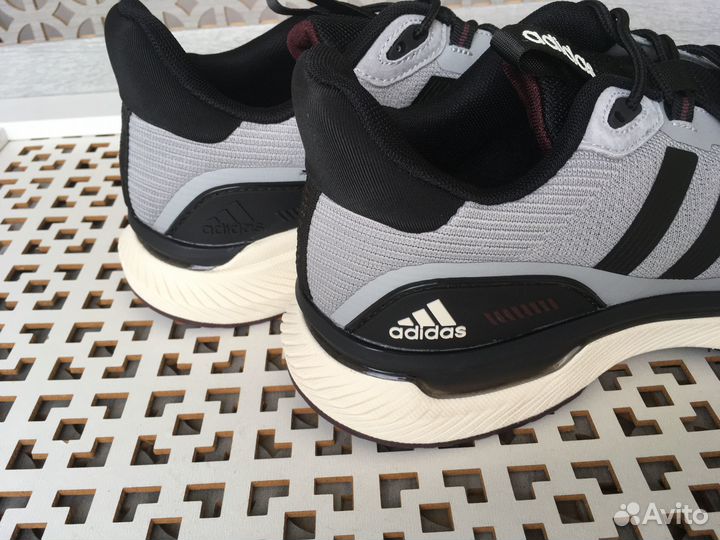 Кроссовки Adidas 45 (28,5 см по стельке)