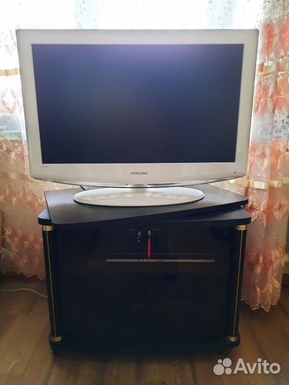 Тумба под телевизор