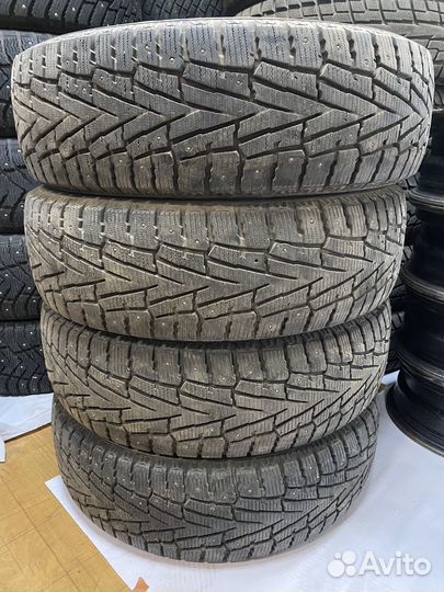 Roadstone Winguard WinSpike SUV 225/65 R17