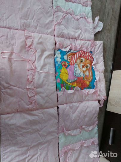 Бортики в кроватку с балдахином