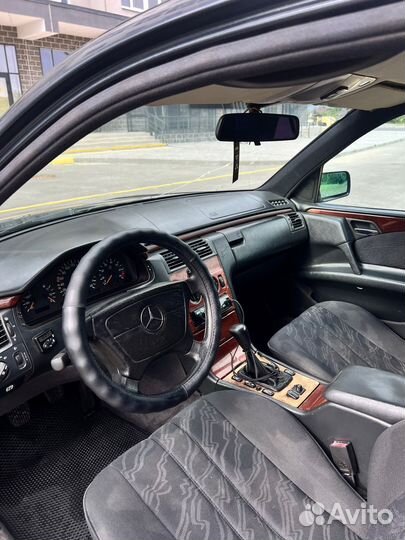 Mercedes-Benz E-класс 2.0 МТ, 1997, 465 000 км