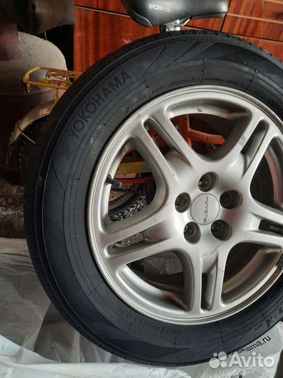 Литые диски с шинами R-16