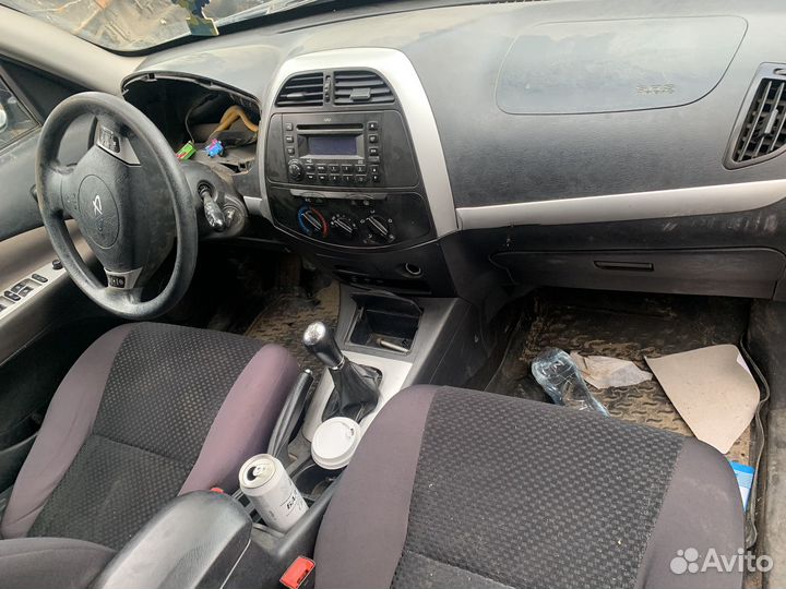 По запчастям Chery Tiggo T11 2.0 Полный привод