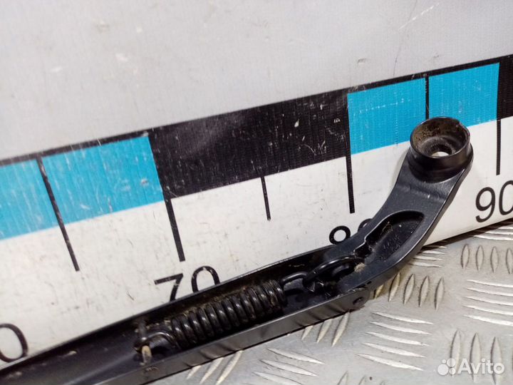 Б/У Поводок стеклоочистителя передний левый#001