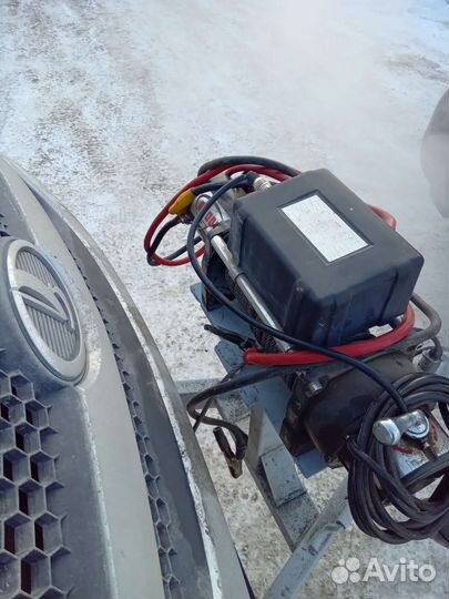 Прицеп-эвакуатор