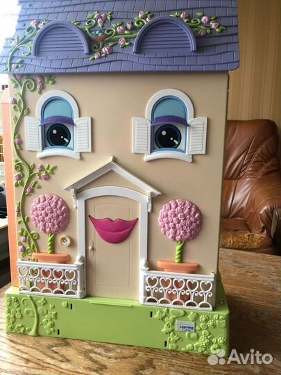 Домик кукольный
