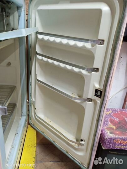 Холодильник мир СССР