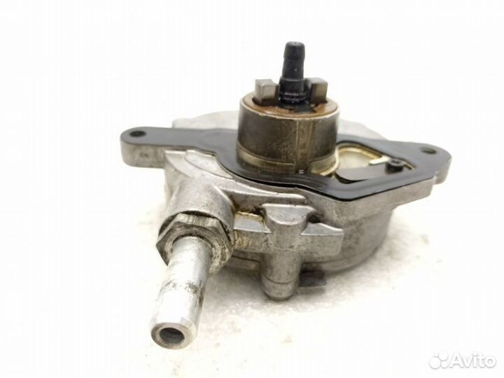 Насос вакуумный Mercedes-Benz C-Class W204 1.8