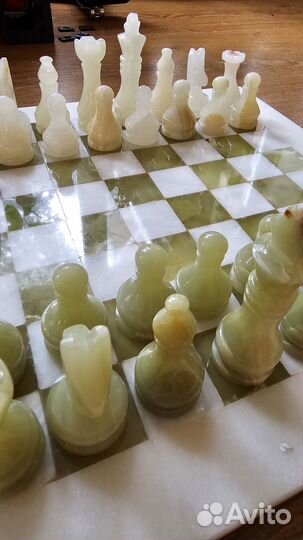 Шахматы резные