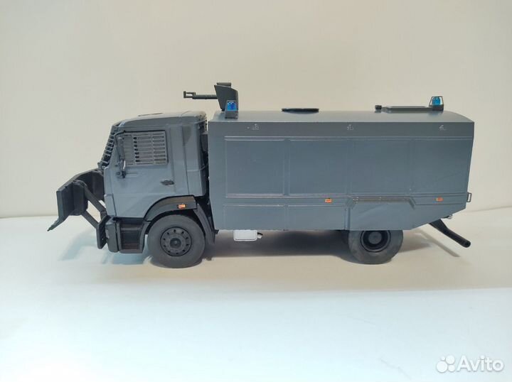 Сборная модель Камаз Водомет 