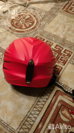 Горнолыжный шлем