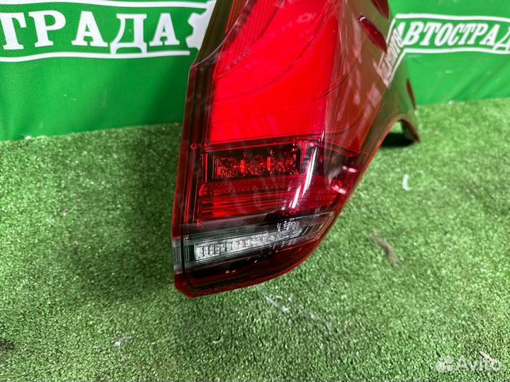 Фонарь правый Toyota Alphard 2015-2023