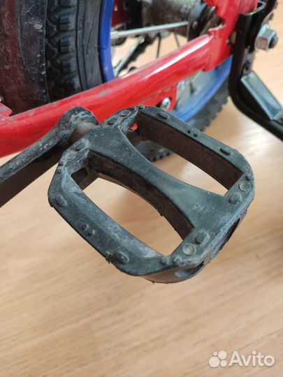 Детский велосипед 12