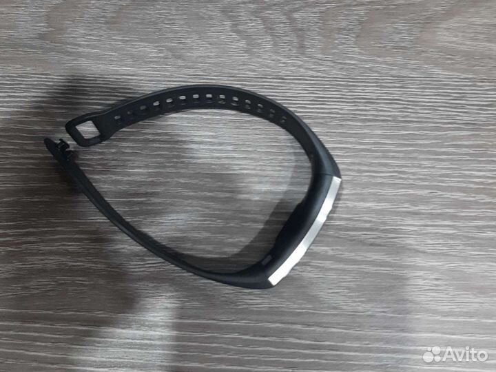 Фитнес браслет