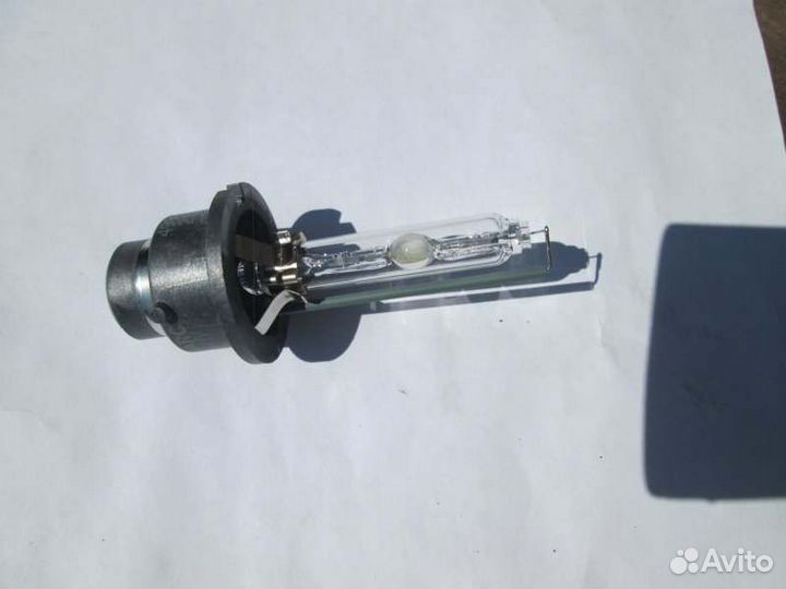 Лампа Toyota Prius ZVW30 2ZR-FXE 2012