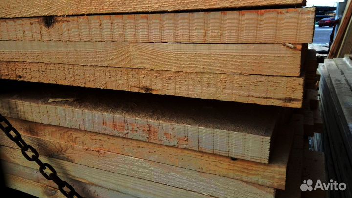 Доски из сосны, прочные и долговечные