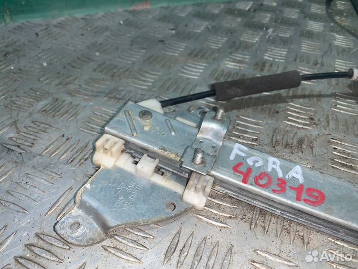 Стеклоподьемник передний левый Chery Fora седан