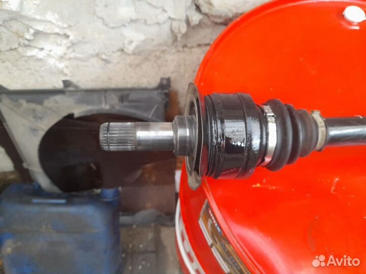 Привод задний правый BMW X6,X5, F16, F15