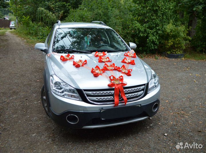Свадебные украшения на машину
