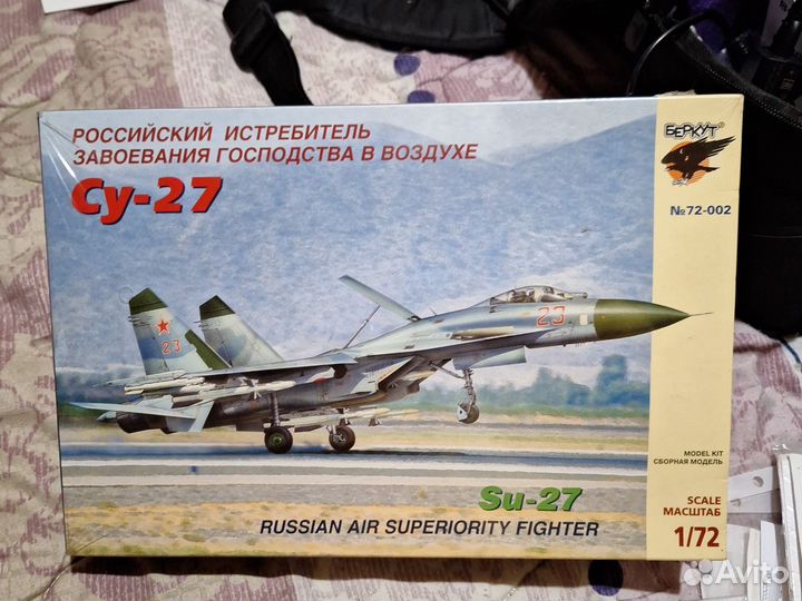 Сборная модель самолета 1 72 Су-27