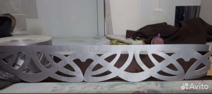 Декоративная планка карниза