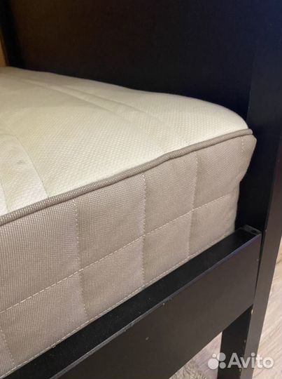 Кровать двухьярусная