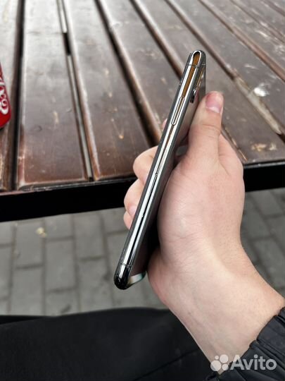 iPhone X, 64 ГБ