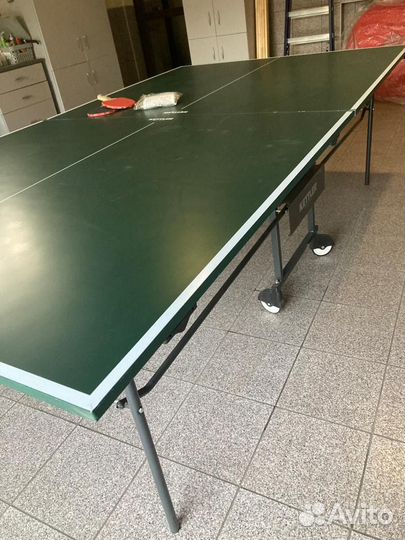 Теннисный стол