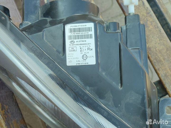 Фара правая ваз Гранта 1