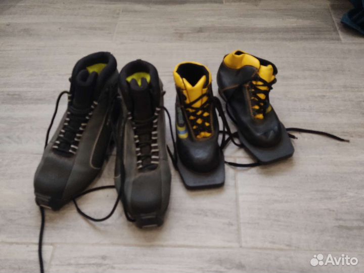 Лыжные ботинки