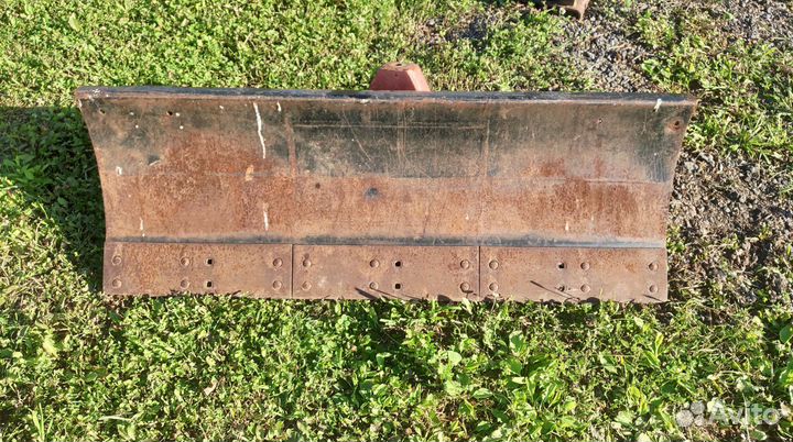 Отвал кмз-012