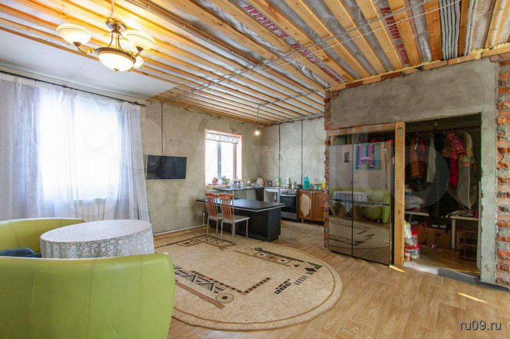 Дом 160 м² на участке 6,3 сот.