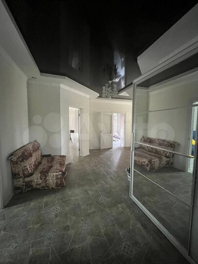 Дом 208 м² на участке 5 сот.