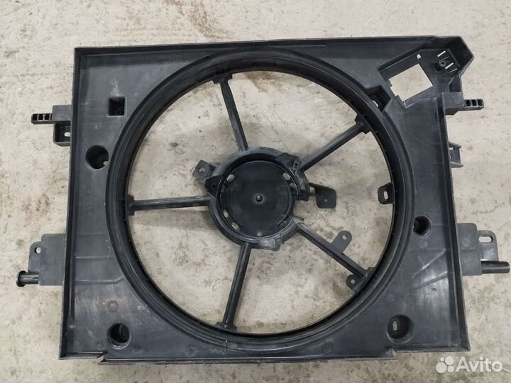 Кожух вентилятора Лада Веста