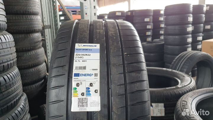 Michelin Pilot Sport 4 S 325/35 R22 114Y