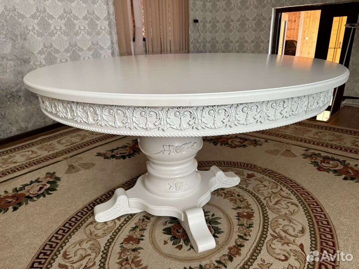 Кухонный стол