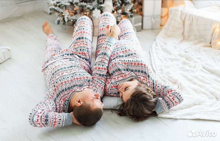 Свитера и пижамы Family look