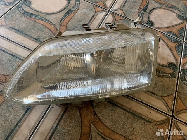 Фара Renault Laguna