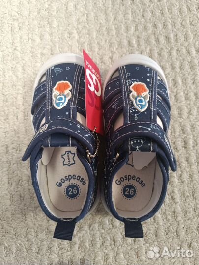 Сандалии детские для мальчиков 26 новые