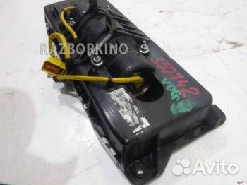 Подушка безопасности колен пассажира