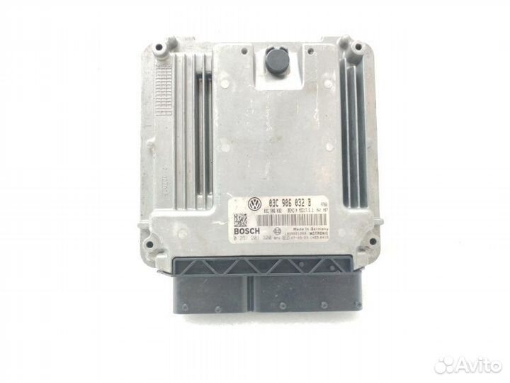 Блок управления двигателем Volkswagen Golf 5 1.4
