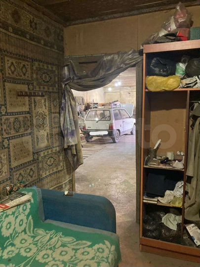 Гараж, > 30 м²