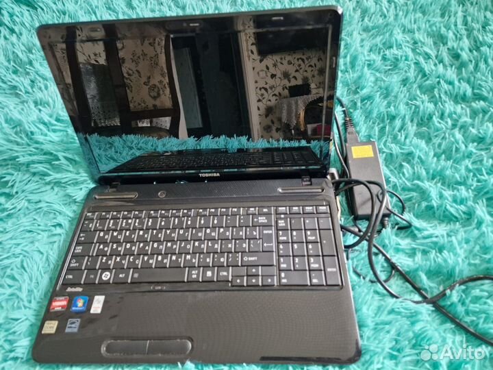 Ноутбук Toshiba на разбор
