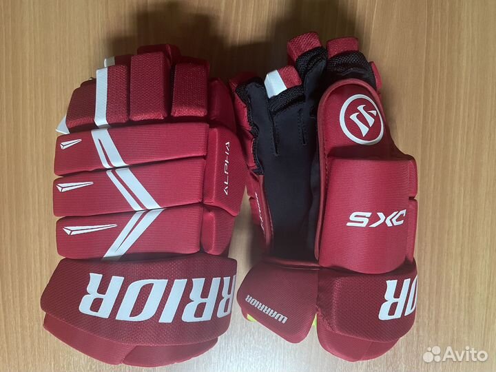 Перчатки хоккейные новые, SR, JR