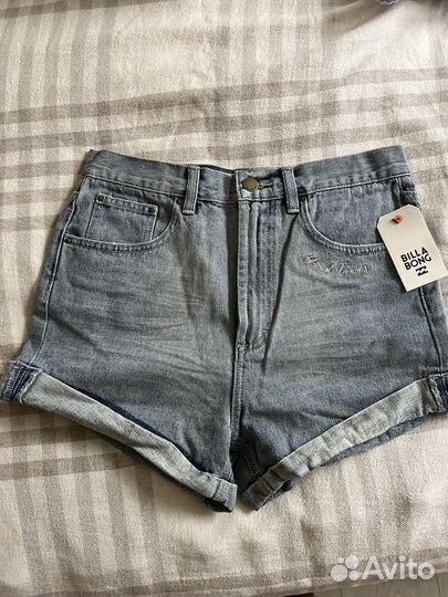Женские джинсовые шорты billabong