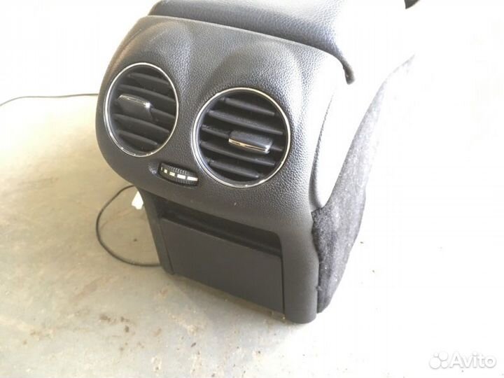 Подлокотник Mercedes-Benz Clk-Class C209 271940