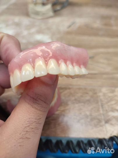 Съёмные протезы, мягкие протезы,зубы