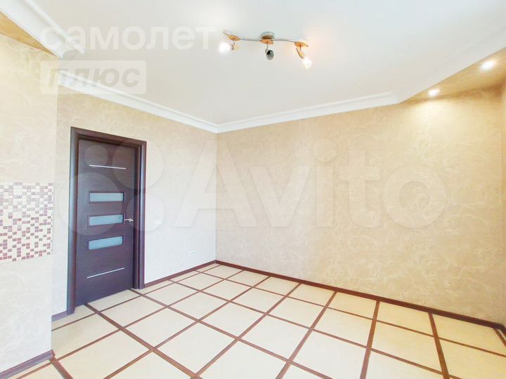 3-к. квартира, 105,2 м², 8/10 эт.