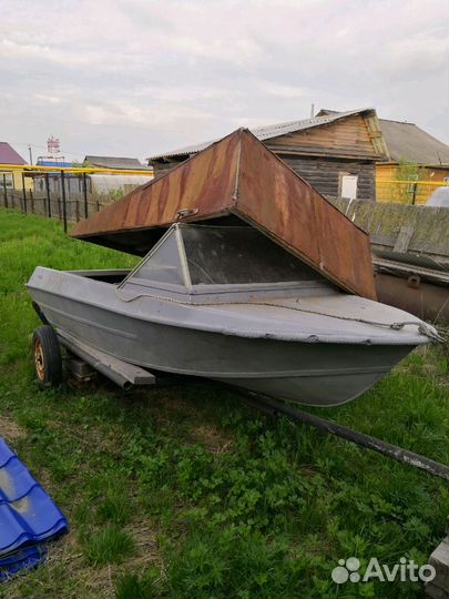 Мотолодку Крым